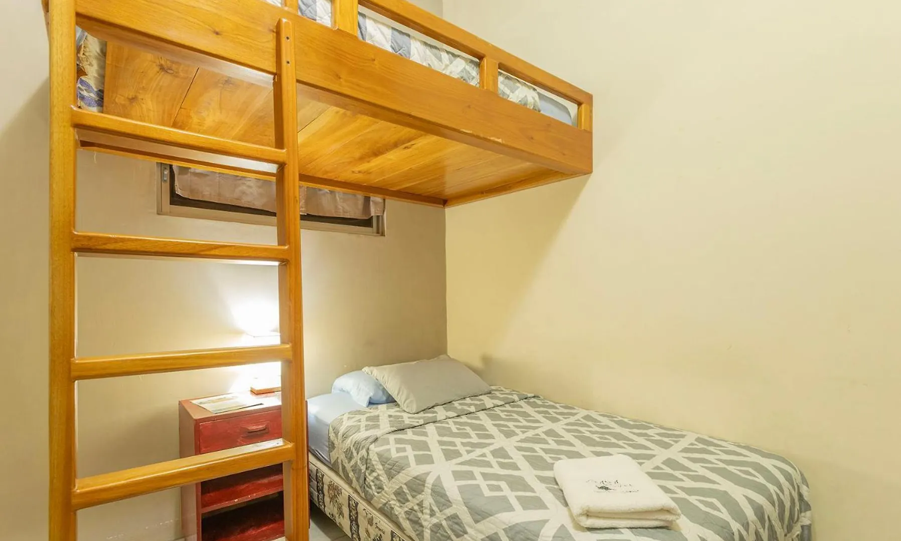 Casa #344 - Habitacion 2 - Twin & Bunk Bed - No Ac location
